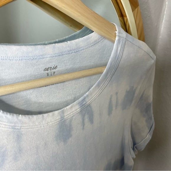 Aerie blue tie dye cropped keyhole tie front top - Picture 2 of 6